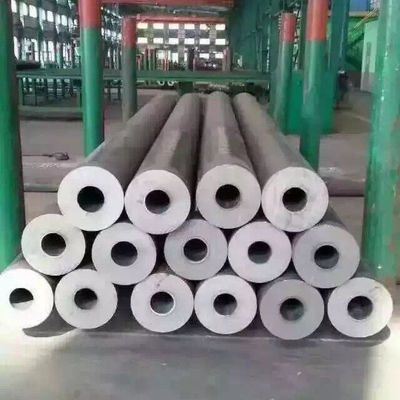 Tubos de aço sem emenda de ASTM A178 SA210 envernizados para a indústria química