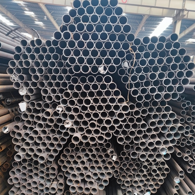 Good price Categoria sem emenda laminada a alta temperatura envernizada B Q235 da tubulação 12m E355 EN10297 A106 do aço carbono on-line