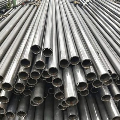 Círculo de ASTM A295 52100 SAE 52100 que carrega os tubos de aço inoxidável da parede grossa de aço do tubo